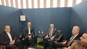 دیدار پزشکیان و نخست‌وزیر لبنان