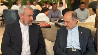 وزیر اقتصاد وارد هند شد