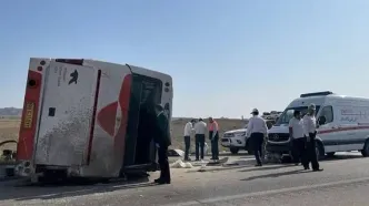 20 کشته در واژگونی و شاخ به شاخ شدن دو اتوبوس