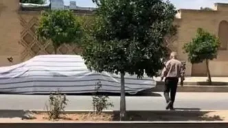 رونمایی از خودروی عتیقه 7 متری در سبزوار
