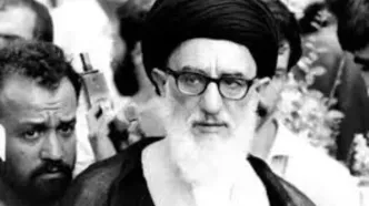 آیت‌الله طالقانی در یک نشست مطبوعاتی در خانه‌اش؛ سال ۵۸