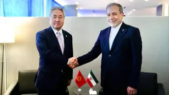 عراقچی با وزیر امور خارجه قرقیزستان دیدار و گفت‌ وگو کرد