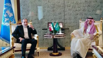 عراقچی همتای سعودی خود را در جریان تفاهم ایران و عمان درباره تنگه هرمز و وضعیت کشتیرانی قرار داد‌