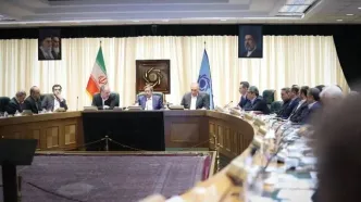 تذکر جدی همتی برای رعایت ضوابط مبارزه با پولشویی در بانک‌ها
