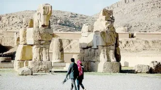 ۲۴۰۰ سال بعد از اسکندر؛ «تخت جمشید» در محاصره ساخت‌وساز