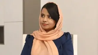 فیلم قسمت اول /  خاطرات تکاندهنده کودکی مونا ریگی دختر عبدالحمید ریگی / وسط تیراندازی توی زیپایی ماشین قایم شده بودیم