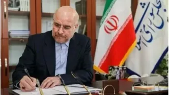 نامه رئیس مجلس به پزشکیان؛ دولت حق تمدید مهلت‌های قانونی در شرایط جنگی را ندارد