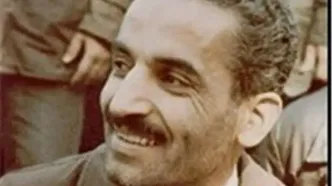 عکسی که ایرنا از محمدعلی رجایی در هواپیما هنگام سفر به نیویورک منتشر کرد