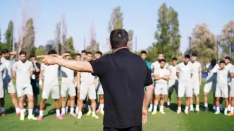 قلعه‌نویی بهتر است از استقلال یاد بگیرد