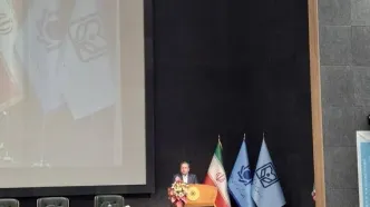 عبدالناصر همتی: گرد و خاک بازار ارز فرو خواهد نشست | قاطع می گویم ادعای فروپاشی اقتصاد ایران درست نیست |  احتمال وقوع ابرتورم ضعیف است | ارز داریم به قدر کافی هم داریم