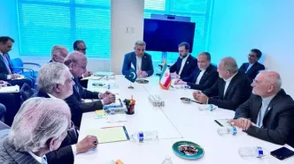 پزشکیان با نخست وزیر پاکستان دیدار کرد