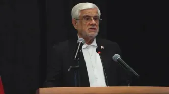 عارف عذرخواهی کرد و از آمریکا خواست سر عقل بیاید