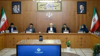 عارف: ما شاخ نظام سلطه را شکستیم/ دشمن به هیچ‌یک از اهداف خود دست نیافت