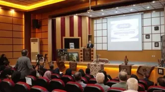 گرمسار و آرادان می‌توانند به یکی از قطب‌های بزرگ گردشگری و صنایع‌دستی ایران تبدیل شوند/ جاده سنگفرش گرمسار قابلیت ثبت‌جهانی دارد
