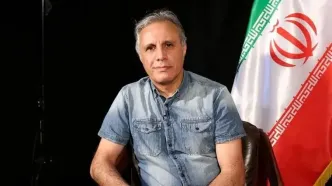علی فروتن: در خیابان جوان‌ها به جای عکس گرفتن من را بغل می‌کنند!/ ویدئو