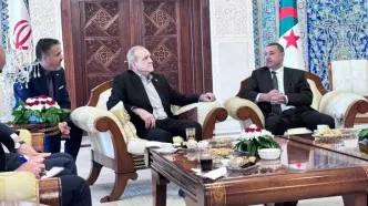 توقف کوتاه پزشکیان در الجزایر + ببینید
