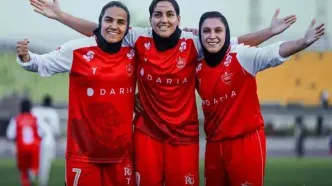 پیروزی پرسپولیس در لیگ برتر همزمان با شکست استقلال