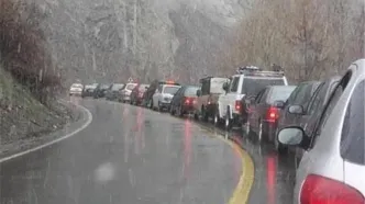 جاده چالوس پس از ۱۴ ساعت انسداد، ساعت ۷ صبح امروز دوطرفه شد
