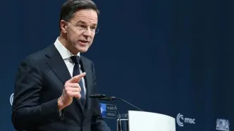 ناتو: مین‌روبی در تنگه هرمز به ما مربوط نمی‌شود