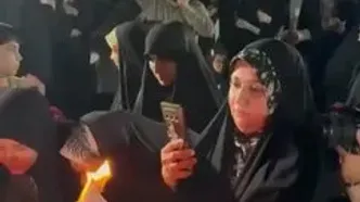 ویدیو؛ مراسم دلارسوزان در تجمع شبانه