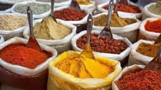 قیمت ادویه در حال افزایش؛ زردچوبه به ۷۰۰ هزار تومان رسید