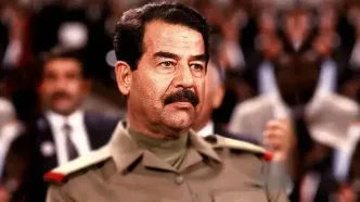 سفر در زمان؛ «صدام حسین» در حال شنا کردن در یک رودخانه و در عراق؛ دهه 50