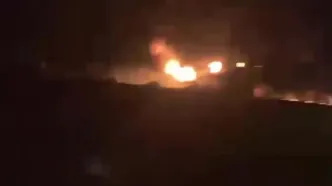 لحظه انفجار سوپر نفتکشی که سحرگاه امروز در تنگه‌هرمز منفجر شد + ویدئو