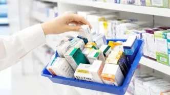 فروش داروهای کمیاب با چند برابر قیمت در مقابل داروخانه‌ها