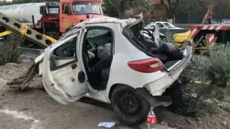 مرگ ۲ زن در تصادف پژو ۲۰۷ با تیر چراغ برق