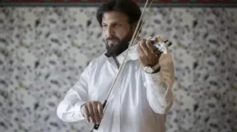 زن بیژن یا وقتی دلار ۳۰۰ تومان شد، معین هم خواهد آمد