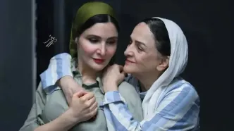 گلاب آدینه روی صحنه هم دخترش را تربیت کرد!/ ویدئو
