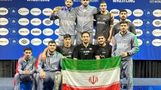 تیم کشتی آزاد امید ایران بر سکوی قهرمانی جهان ایستاد