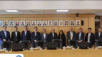 گسترش همکاری بانک تجارت با شرکت ملی صنایع پتروشیمی ایران