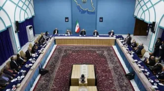 عبور از مشکلات اقتصادی نیازمند همراهی و نقش‌آفرینی کارآفرینان است/ موانع فعالیت کسب‌وکارها و تولیدکنندگان را برطرف می‌کنیم