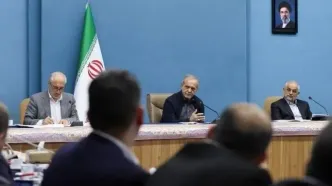 پزشکیان: موانع فعالیت کسب‌وکارها و تولیدکنندگان را برطرف می‌کنیم