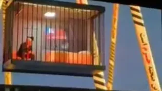 رونمایی از بیلبورد عجیب / ترامپ در میدان تجریش زندانی شد + ویدئو