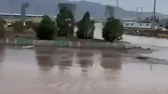 آب‌گرفتگی در جاده اشتهارد پس از بارش شدید