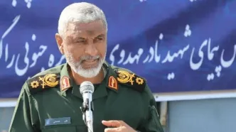 دریادار عظمایی: رزمندگان نیروی دریایی سپاه از هیچ ابرقدرتی هراس ندارند
