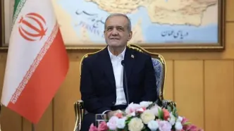 تصویر خاص و متفاوت از پزشکیان‌ در مزار رهبر شهید