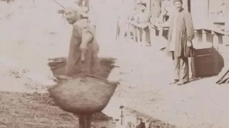 منظره یک خیابان در شهر رشت در دوران قاجار