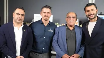 حسن روشن: یک عده گدا گشنه به جان این فوتبال افتاده‌اند