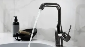 اگر این وضعیت اقتصادی 2 ماه دیگر ادامه پیدا کند، کارخانه‌های شیرآلات کاملا تعطیل می‌شوند/ ویدئو