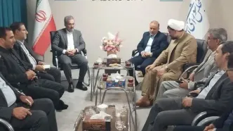 ظرفیت جهانی مبل و منبت ملایر باید به فرصت اقتصادی تبدیل شود