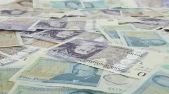 قیمت پوند در مرز ۳۵۰هزار تومان