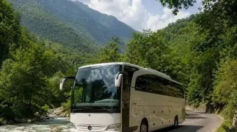 توقیف اتوبوس حامل ۴۰ مسافر در آزادراه رشت - قزوین با راننده مست