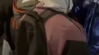 دفاع جانانه زن از مغازه‌اش در میانه آشوب‌ها