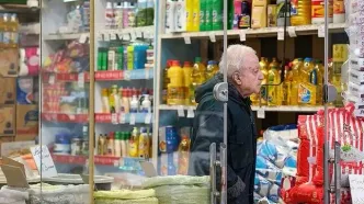عبور هزینه‌های سبد معیشت از ۱۰۰ میلیون تومان/دستمزد کارگران برابر یک کیلو مرغ