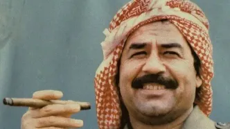 تصویر «صدام» در حال نماز خواندن در حرم امام هادی