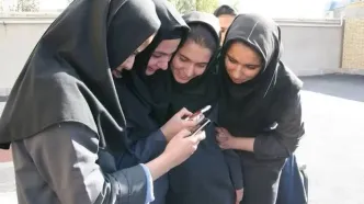 آوردن موبایل به مدارس آزاد شد؟