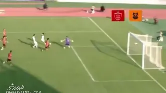ویدیو| گل اول پرسپولیس به مس شهر بابک/ پاس اورونوف، ضربه زیرطاق بیفوما